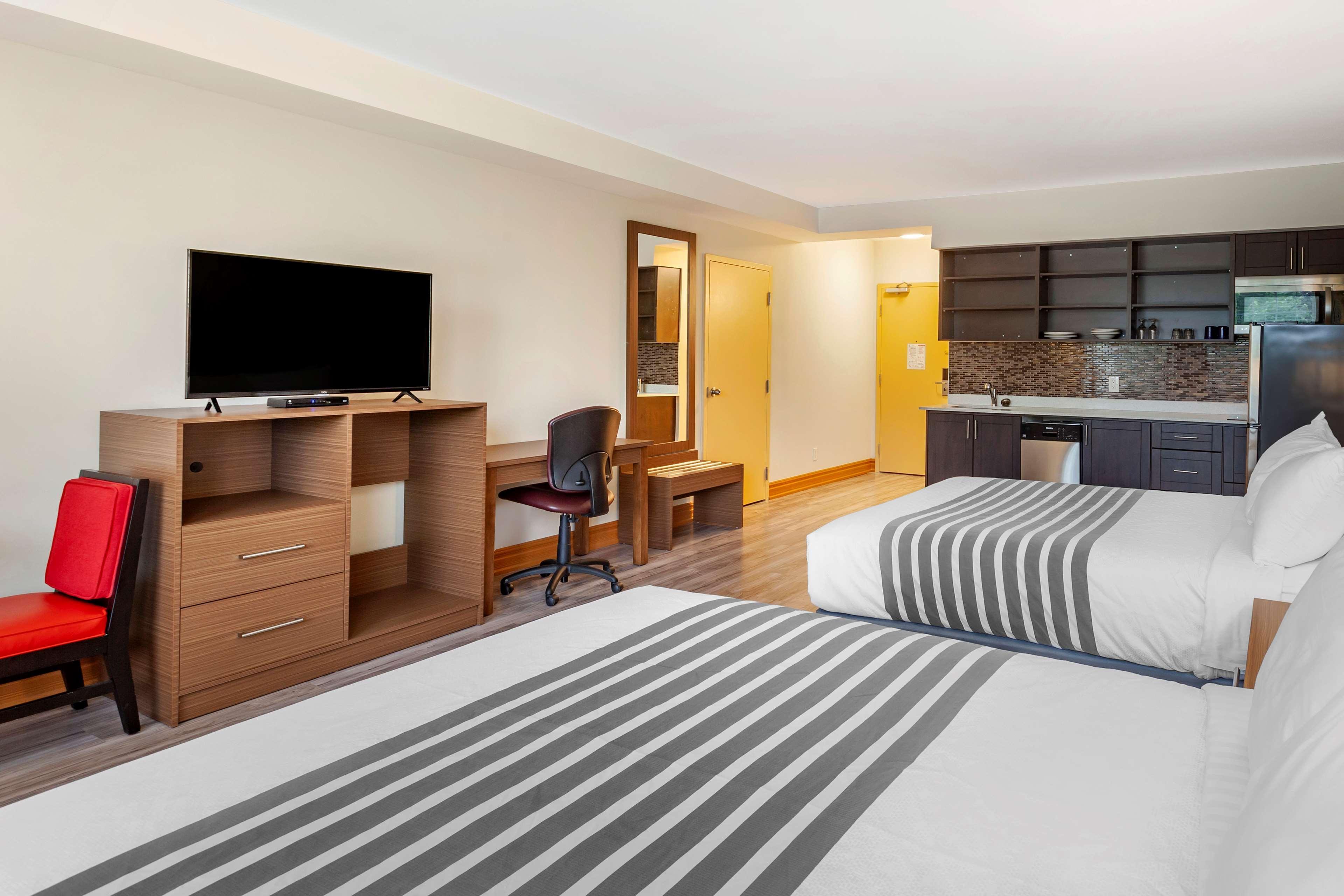 Surestay Plus Hotel By Best Western Kincardine Exteriör bild